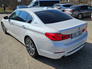 BMW 5 Series foto 4