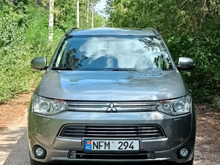 Mitsubishi Outlander foto 7