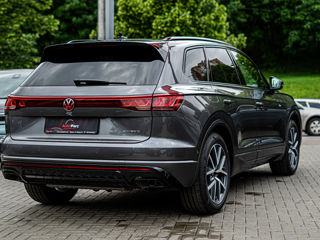 Volkswagen Touareg foto 2