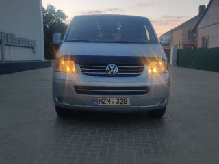 Volkswagen Multivan foto 2