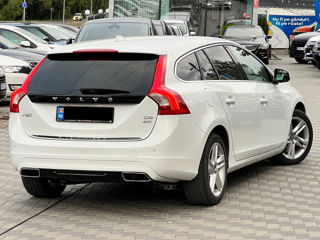 Volvo V60 foto 4