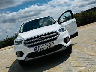 Ford Kuga foto 4