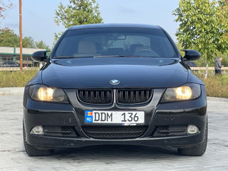 BMW 3 Series foto 2