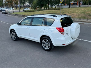 Toyota Rav 4 foto 5