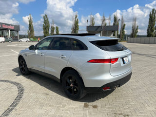 Jaguar F-PACE foto 4