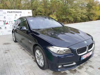 BMW 5 Series foto 5