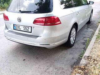 Volkswagen Passat foto 2