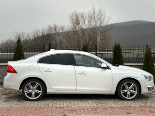 Volvo S60 foto 4