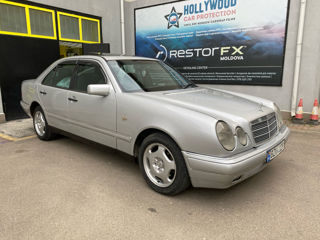 Mercedes E-Class foto 2