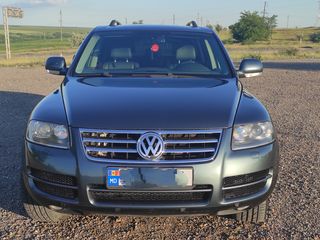 Volkswagen Touareg foto 2