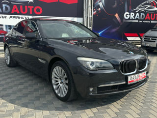 BMW 7 Series foto 2