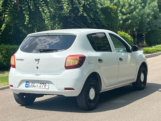 Dacia Sandero foto 4