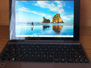 Asus Transformer Book T100HA foto 1