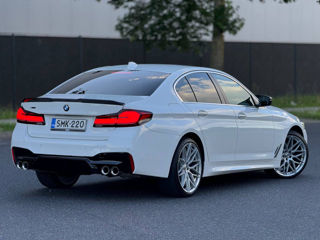 BMW 5 Series foto 4