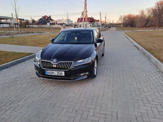 Skoda Superb foto 2