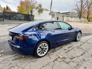 Tesla Model 3 foto 3