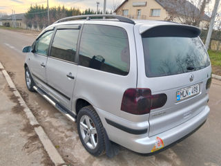 Volkswagen Sharan foto 5