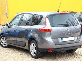 Renault Grand Scenic foto 3