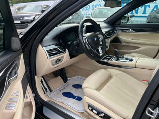 BMW 7 Series foto 5