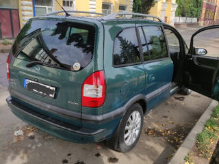 Opel Zafira foto 6