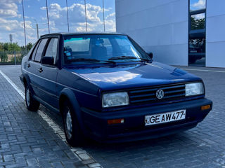 Volkswagen Jetta foto 2