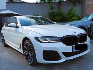 BMW 5 Series foto 2