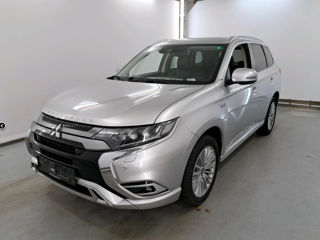 Mitsubishi Outlander foto 3