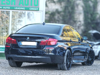 BMW 5 Series foto 4