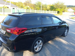 Toyota Auris foto 3