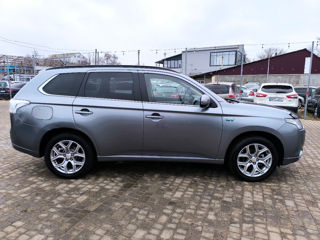 Mitsubishi Outlander foto 8