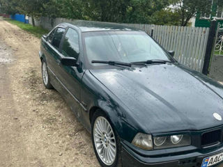 BMW 3 Series foto 2