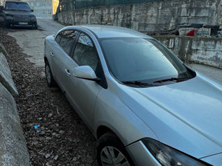 Renault Fluence foto 2