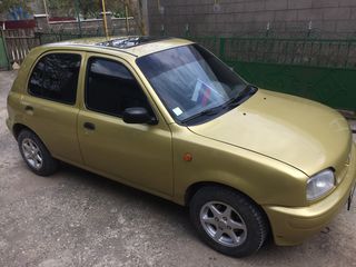 Nissan Micra foto 1