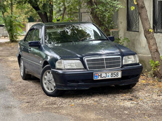 Mercedes C-Class