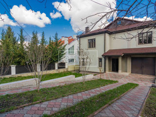 Vânzare, casă, Ialoveni, 400 m.p, 130000€