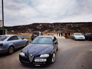 Alfa Romeo 166