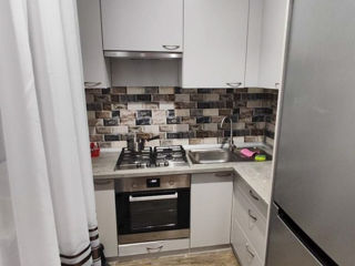 Apartament cu 2 camere, 50 m², Centru, Chișinău foto 3