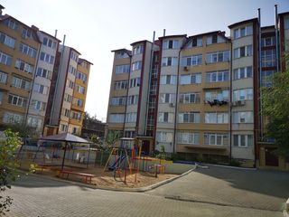 Vand apartament cu 3 camere. com. Tohatin foto 3