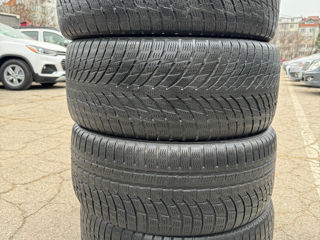 Cauciucuri 235/40 R19 iarna Nokian