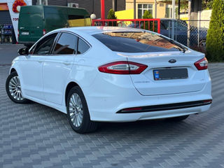 Ford Mondeo foto 3