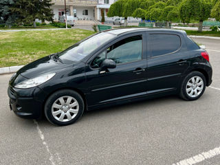 Peugeot 207 foto 3