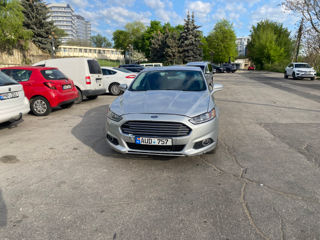 Ford Fusion foto 1