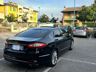 Ford Mondeo foto 9