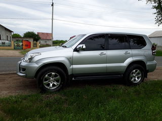 Toyota Land Cruiser foto 1