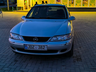 Opel Vectra фото 1