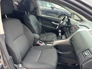 Toyota Auris foto 12