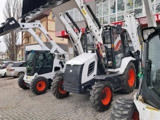 Buldoexcavator Bobcat B730M фото 0