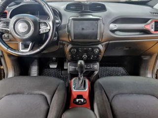 Jeep Renegade foto 4