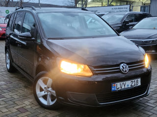 Volkswagen Touran foto 11