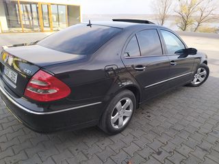 Mercedes E Class foto 7